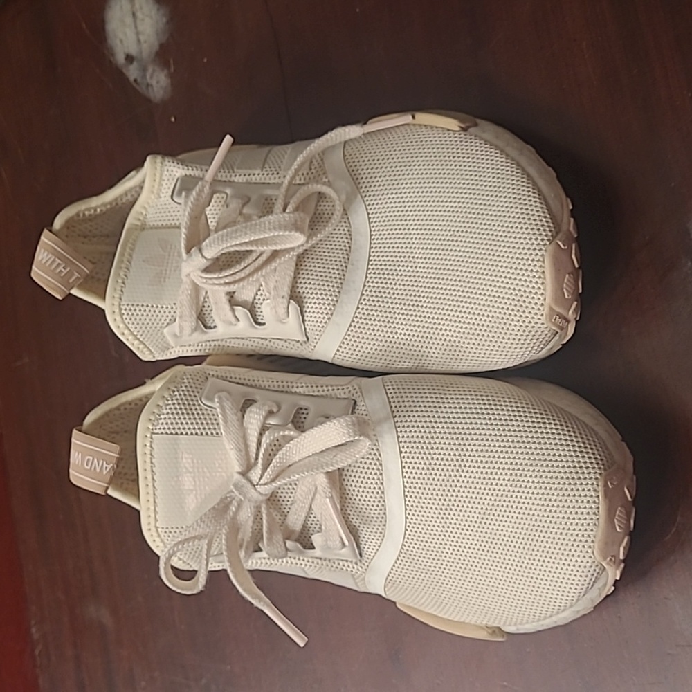 Adidas Wmns NMD_R1 Chalk White. Size 6.5 Womens - Picture 2 of 8